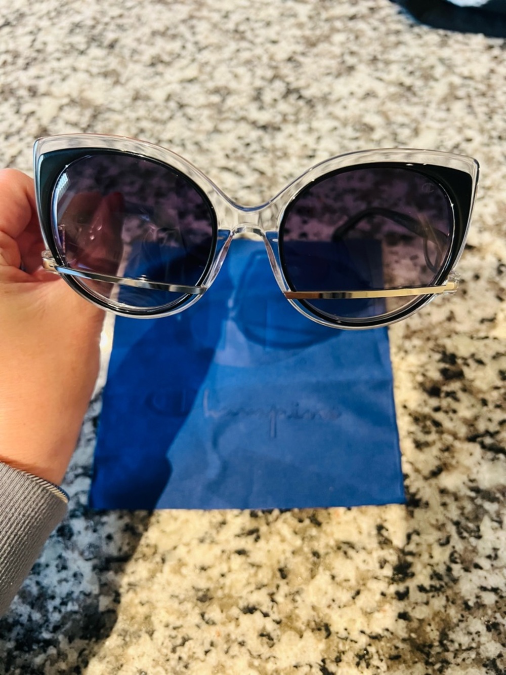 Champion Gwen Sunglasses - Rare find!